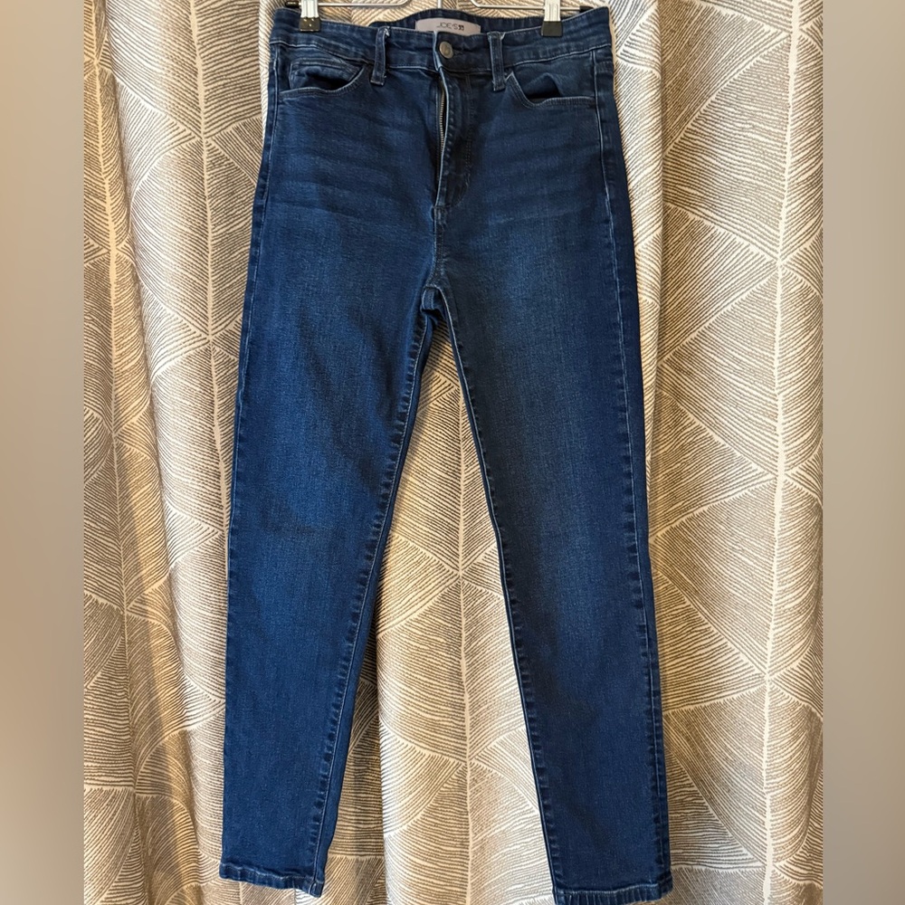 Joe’s Jeans Classic Blue Ankle Jeans - Size 28